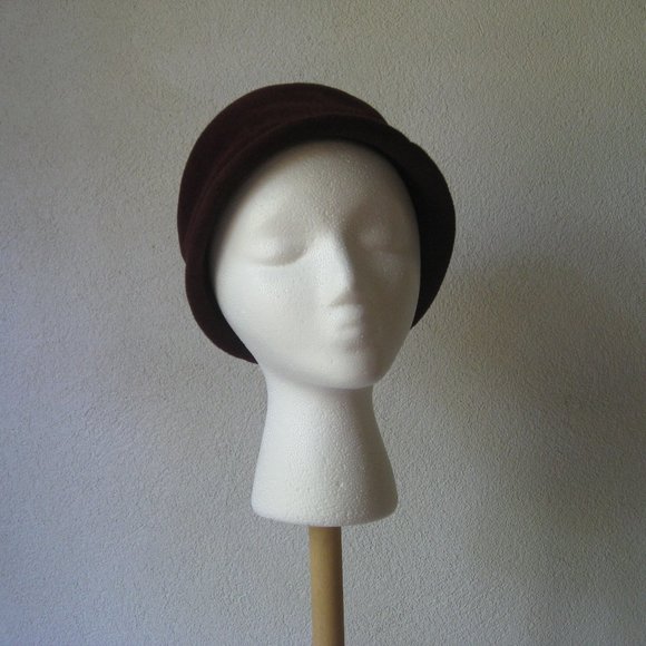 Vintage l 80s Makins New York Maroon Felted Wool Round Crown Classic Derby Hat main image 4